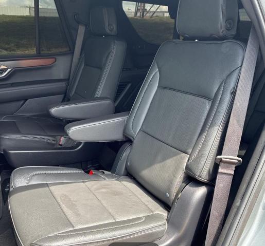 2025 GMC Yukon 4WD Denali