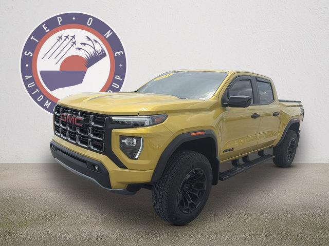 2024 GMC Canyon 4WD AT4