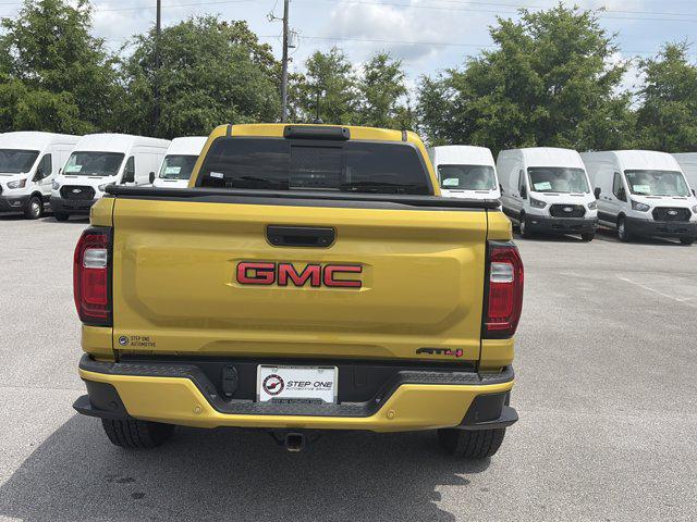 2024 GMC Canyon 4WD AT4