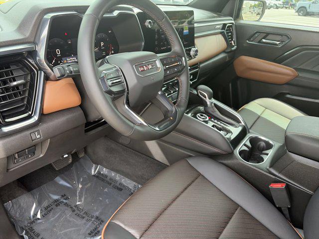 2024 GMC Canyon 4WD AT4