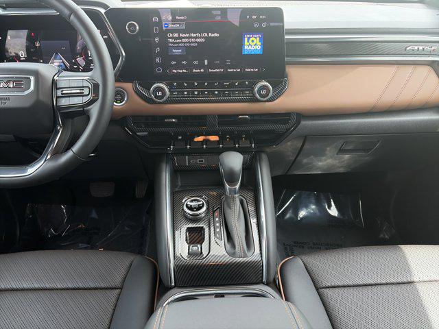 2024 GMC Canyon 4WD AT4