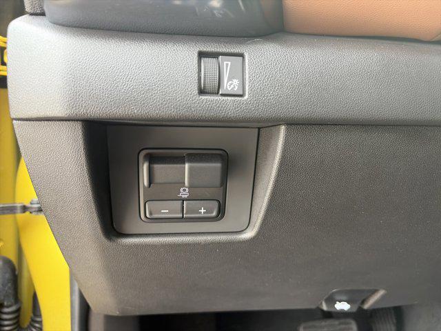 2024 GMC Canyon 4WD AT4