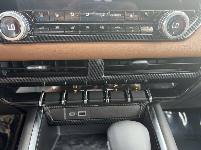 2024 GMC Canyon 4WD AT4