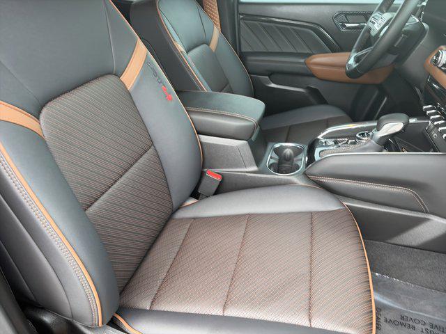 2024 GMC Canyon 4WD AT4