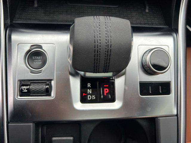 2022 Jaguar XF R-Dynamic SE P300 AWD Automatic