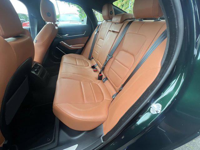 2022 Jaguar XF R-Dynamic SE P300 AWD Automatic