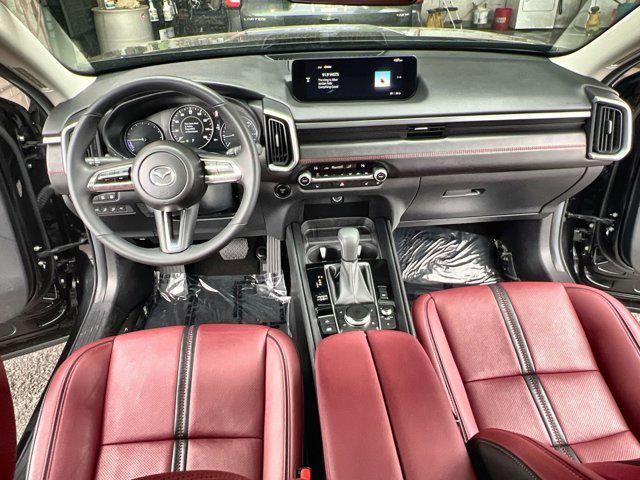2025 Mazda CX-50 Hybrid Premium Package