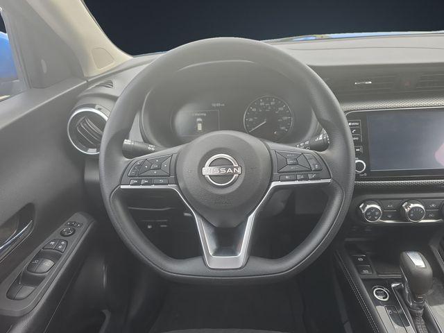 2023 Nissan Kicks SV Xtronic CVT