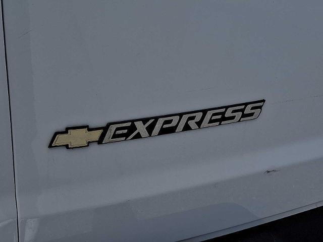 2024 Chevrolet Express Cargo Van RWD 2500 Regular Wheelbase WT
