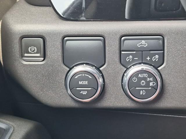 2023 GMC Sierra 1500 2WD Crew Cab Short Box Elevation