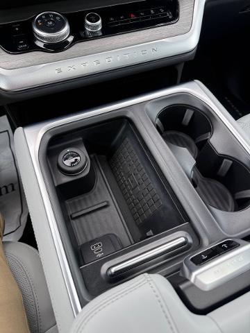 2025 Ford Expedition Platinum MAX