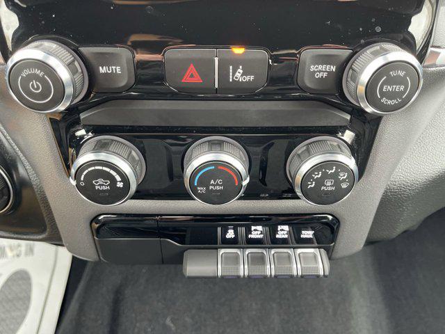 2025 Ram 1500 Big Horn Crew Cab 4x4 5'7" Box
