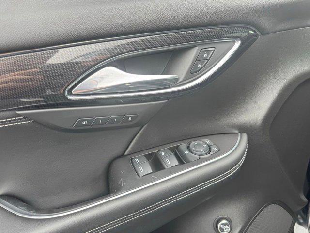 2023 Buick Envision Essence FWD