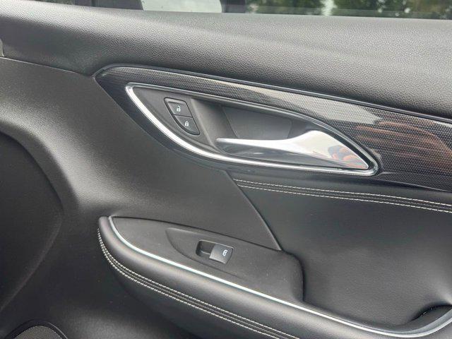 2023 Buick Envision Essence FWD