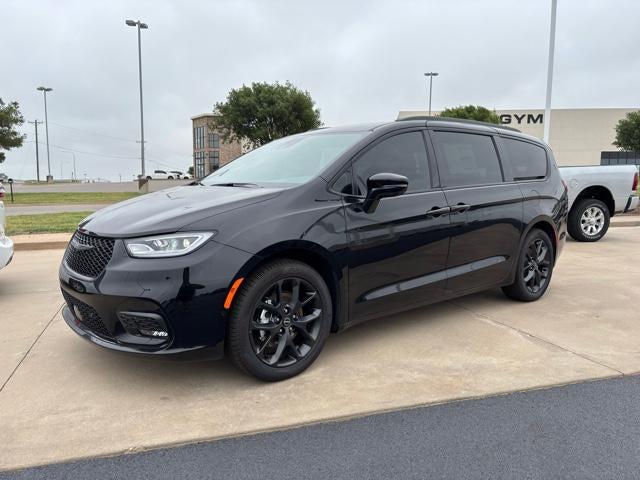 2026 Chrysler Pacifica Select for sale in Weatherford, OK