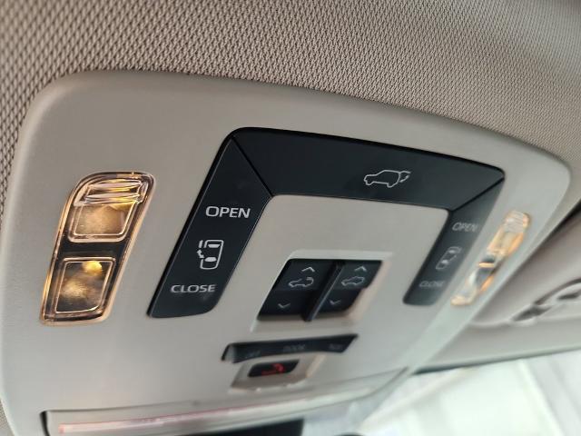 2022 Toyota Sienna XLE 7 Passenger