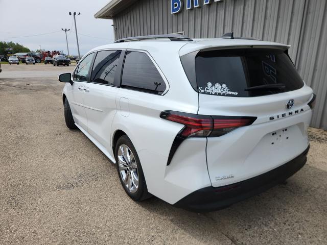 2022 Toyota Sienna XLE 7 Passenger