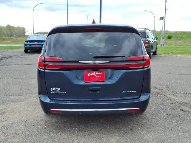 2024 Chrysler Pacifica Hybrid Select