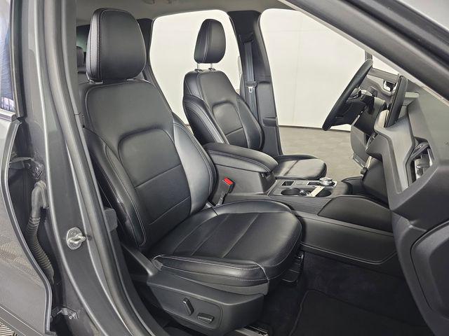 2025 Ford Escape Platinum