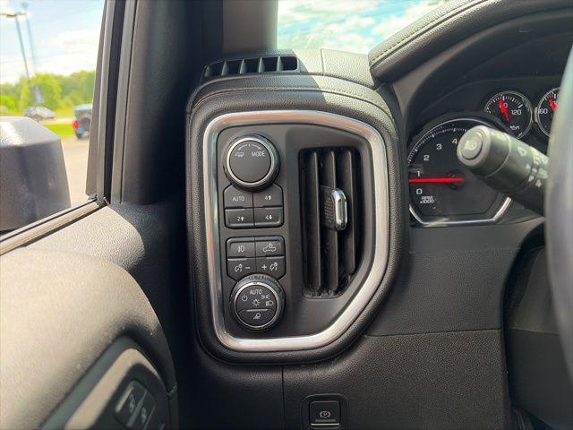 2022 Chevrolet Silverado 2500HD 4WD Crew Cab Standard Bed LTZ