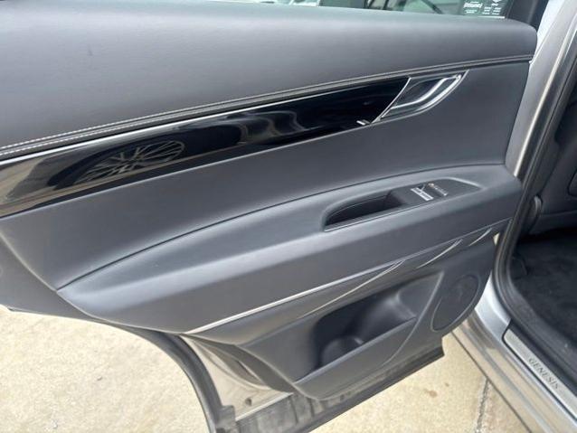 2025 Genesis GV80 2.5T Standard AWD