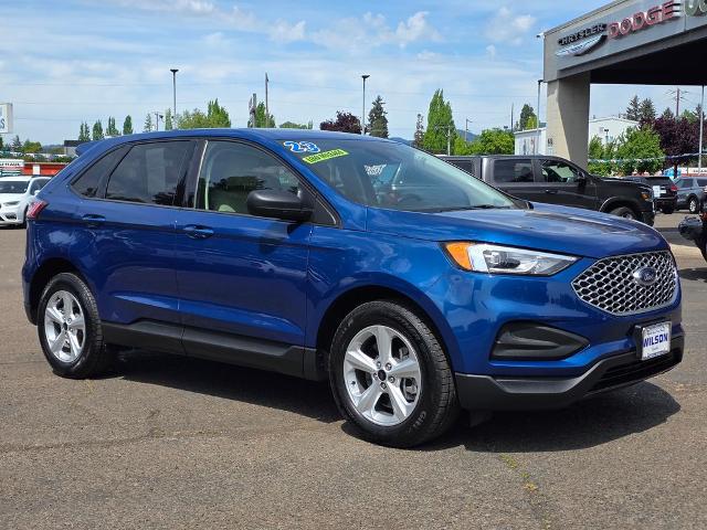 2023 Ford Edge SE