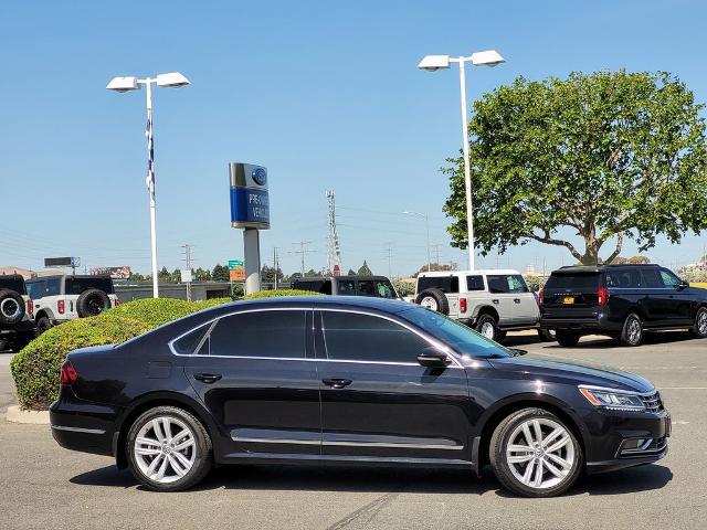 2018 Volkswagen Passat 2.0T SEL Premium
