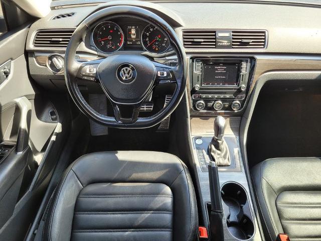 2018 Volkswagen Passat 2.0T SEL Premium