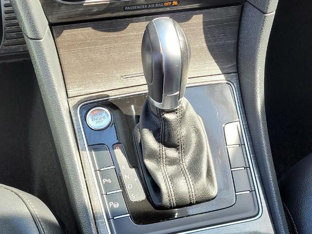 2018 Volkswagen Passat 2.0T SEL Premium
