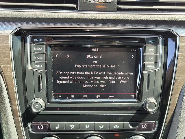 2018 Volkswagen Passat 2.0T SEL Premium