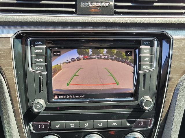 2018 Volkswagen Passat 2.0T SEL Premium
