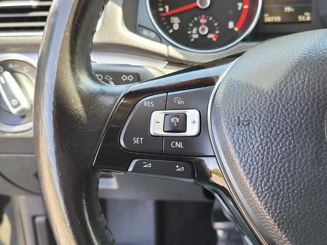 2018 Volkswagen Passat 2.0T SEL Premium