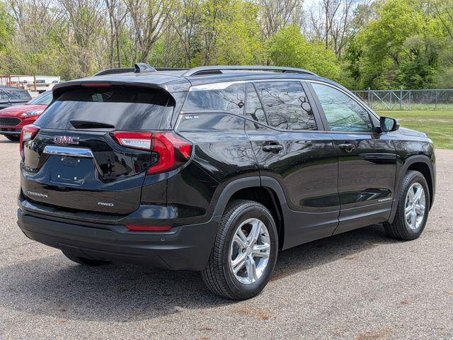 2024 GMC Terrain AWD SLE