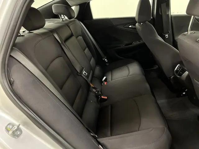 2022 Chevrolet Malibu FWD LT