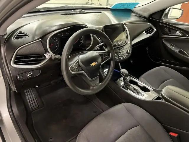 2022 Chevrolet Malibu FWD LT