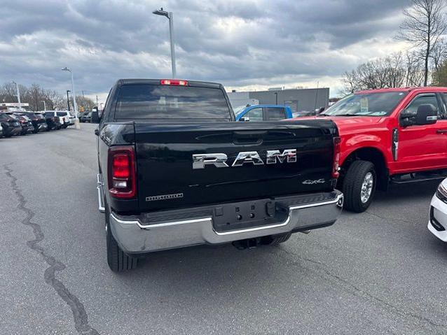2025 Ram 2500 Big Horn Crew Cab 4x4 6'4" Box