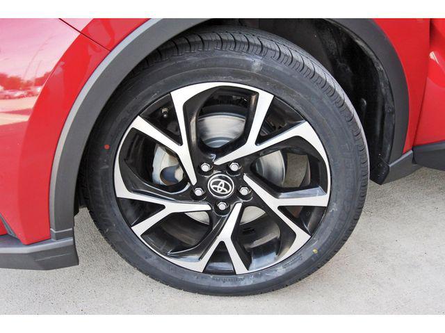 2021 Toyota C-HR XLE