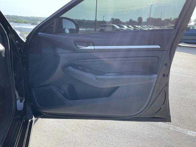 2022 Nissan Altima SV FWD