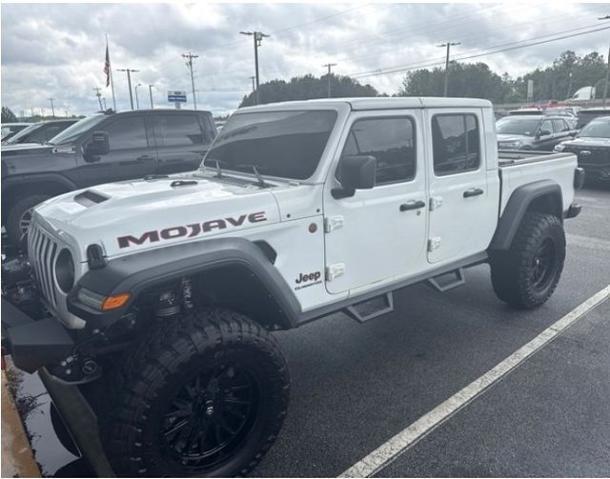 2022 Jeep Gladiator Sport