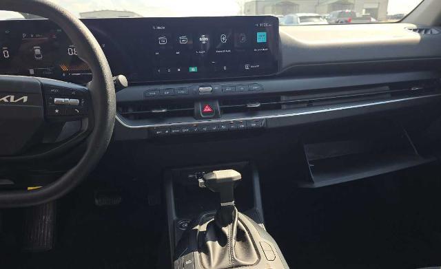 2025 Kia K4 LX