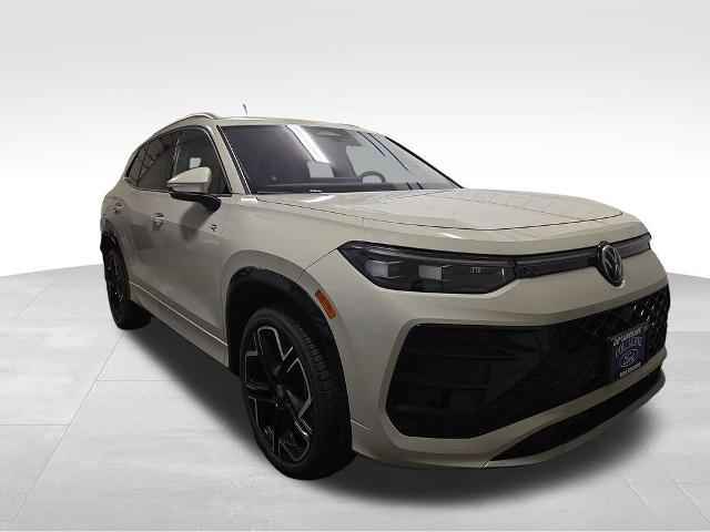 2025 Volkswagen Tiguan 2.0T SEL R-Line