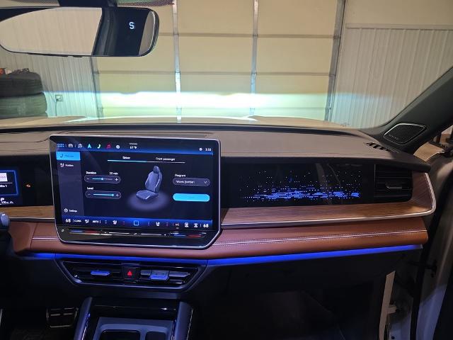2025 Volkswagen Tiguan 2.0T SEL R-Line