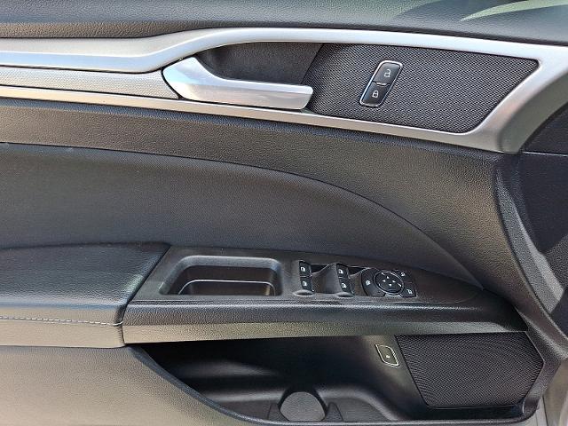 2020 Ford Fusion Hybrid SE