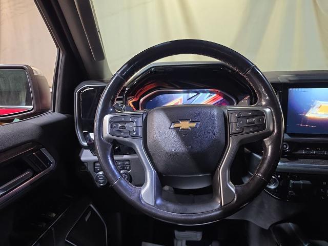 2022 Chevrolet Silverado 1500 4WD Crew Cab Short Bed LTZ