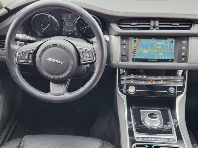 2016 Jaguar XF 35t Prestige