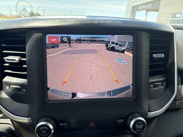 2022 Ram 1500 Big Horn Crew Cab 4x4 5'7" Box