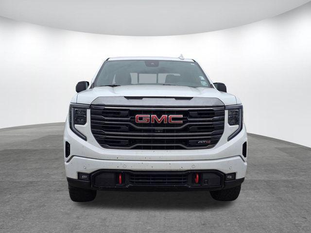 2023 GMC Sierra 1500 4WD Crew Cab Standard Box AT4