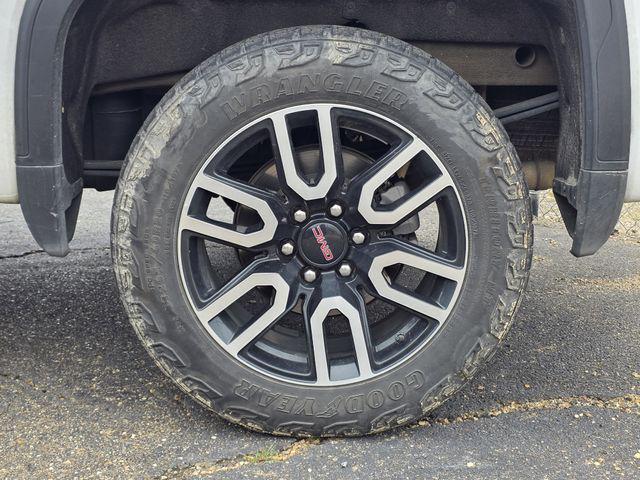 2023 GMC Sierra 1500 4WD Crew Cab Standard Box AT4