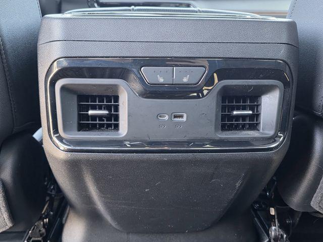 2023 GMC Sierra 1500 4WD Crew Cab Standard Box AT4