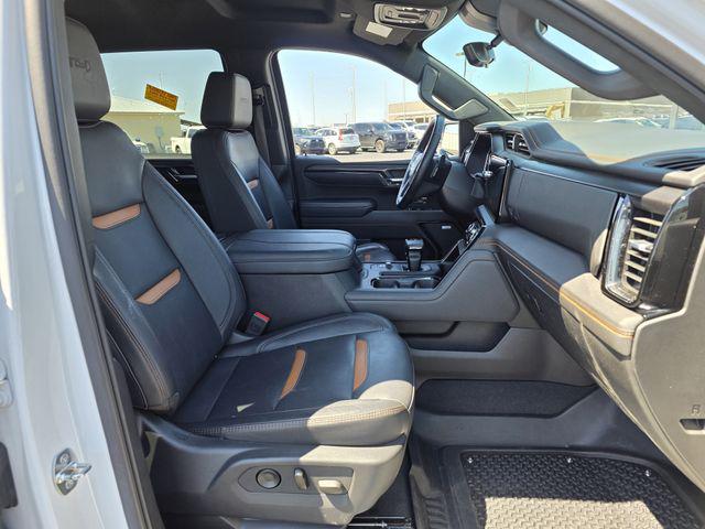 2023 GMC Sierra 1500 4WD Crew Cab Standard Box AT4